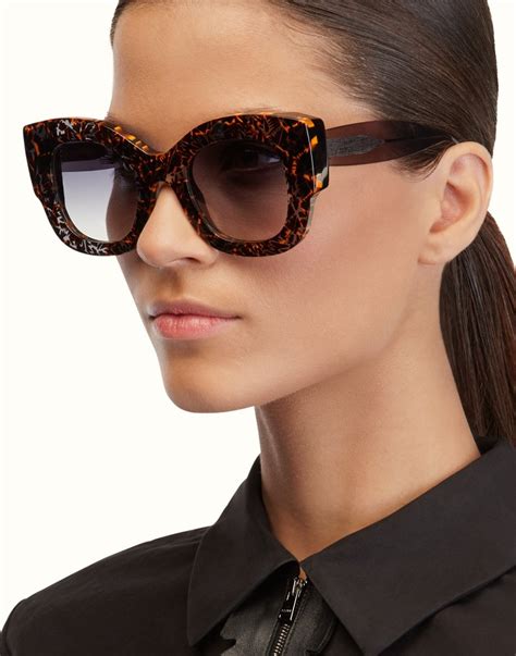 Gafas de sol Fendi .